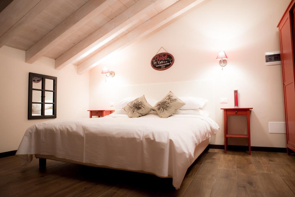Casa Rosa Bed and Breakfast San Giuliano Milanese Værelse billede